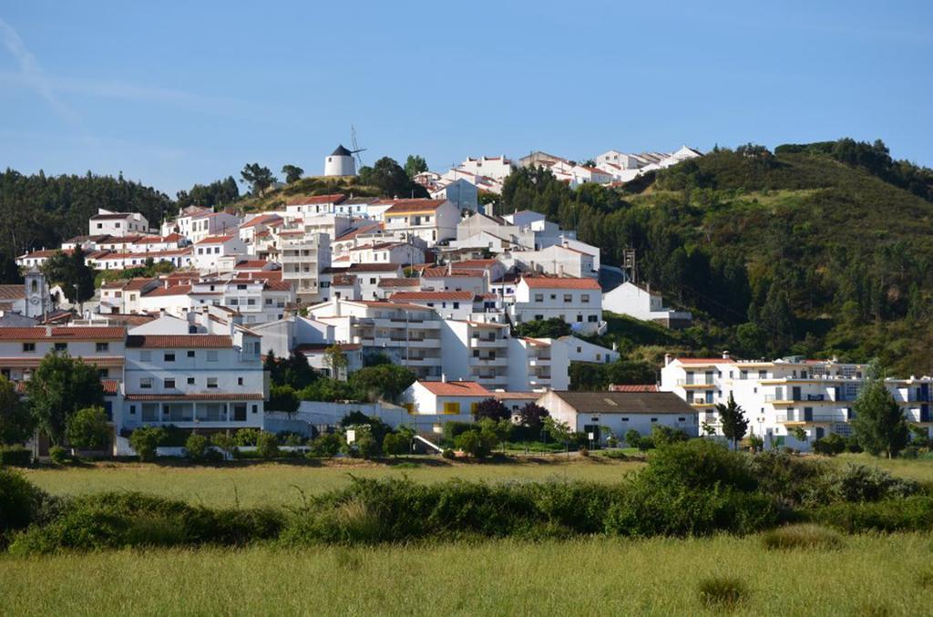 Pedra Dos Corvos Beach House Odeceixe Kültér fotó